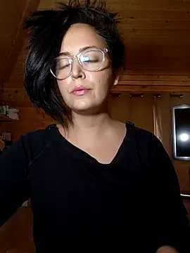 Selena Selly7 online show from October 2025 12:36:02 PM