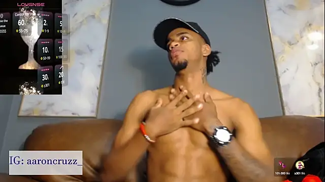 Snapshot of AaronCruz_ chatting on January 2025 01:24:01 PM AaronCruz online show from January 2025 01:24:01 PM