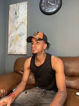 Snapshot of AaronCruz_ chatting on January 2025 07:37:01 PM AaronCruz online show from January 2025 07:37:01 PM