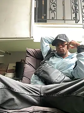 Snapshot of AaronCruz_ chatting on February 2025 01:06:01 PM AaronCruz online show from February 2025 01:06:01 PM