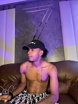 Snapshot of AaronCruz_ chatting on March 2025 07:26:02 PM AaronCruz online show from March 2025 07:26:02 PM