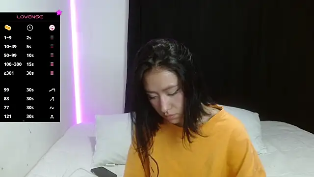 Snapshot of Anne_Nicholson chatting on December 2024 04:48:02 AM Anne Nicholson online show from December 2024 04:48:02 AM