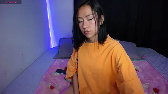 Snapshot of Anne_Nicholson chatting on January 2025 11:44:02 PM Anne Nicholson online show from January 2025 11:44:02 PM