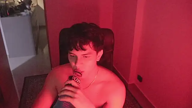 Snapshot of Tony_Hoffa chatting on October 2025 12:56:02 AM Tony Hoffa online show from October 2025 12:56:02 AM