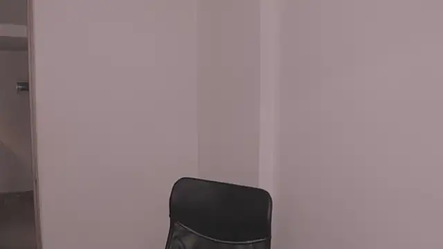 Snapshot of Tony_Hoffa chatting on December 2025 07:31:01 PM Tony Hoffa online show from December 2025 07:31:01 PM