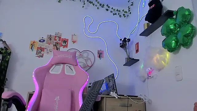 AlyRoses online show from March 2025 12:15:02 AM