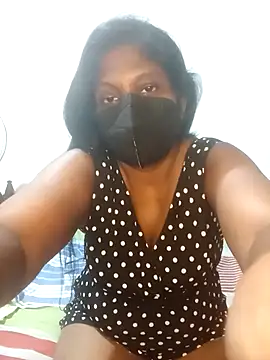 Aroma Sl online show from December 2025 05:17:01 PM