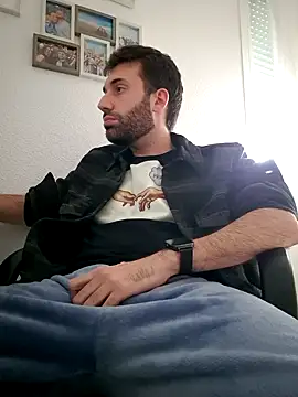 Snapshot of espanolmadrid chatting on March 2025 04:55:01 PM espanolmadrid online show from March 2025 04:55:01 PM