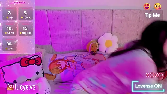 LucyEvans  online show from September 2025 03:30:02 AM