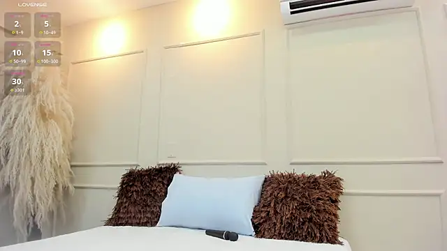 nahomygrey  online show from February 2025 07:40:02 PM