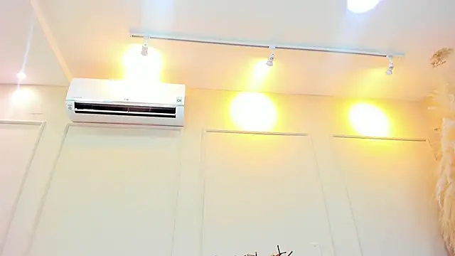 nahomygrey  online show from March 2025 02:10:01 AM