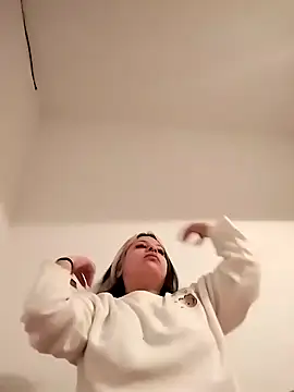 Snapshot of sammymoon chatting on February 2025 12:02:02 PM sammymoon online show from February 2025 12:02:02 PM