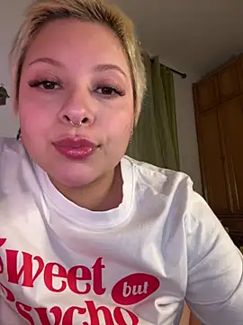 Snapshot of sammymoon chatting on February 2026 04:51:01 PM sammymoon online show from February 2026 04:51:01 PM