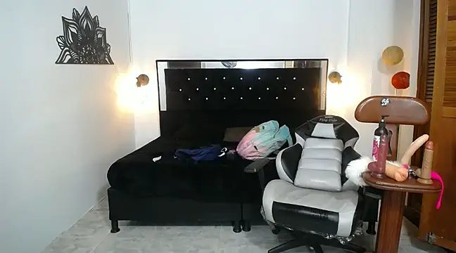 candy hairy online show from March 2025 10:07:02 AM