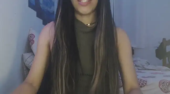Snapshot of Blanc_Sophie chatting on December 2024 04:44:02 AM Blanc Sophie online show from December 2024 04:44:02 AM