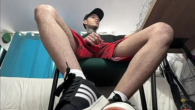 Snapshot of Saturno_v chatting on January 2025 09:09:01 PM Saturno v online show from January 2025 09:09:01 PM