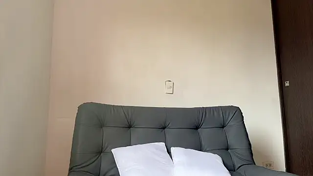 Snapshot of Saturno_v chatting on March 2025 05:07:01 PM Saturno v online show from March 2025 05:07:01 PM