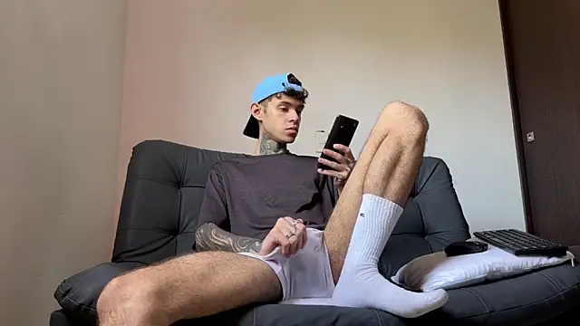 Snapshot of Saturno_v chatting on September 2025 02:59:01 AM Saturno v online show from September 2025 02:59:01 AM