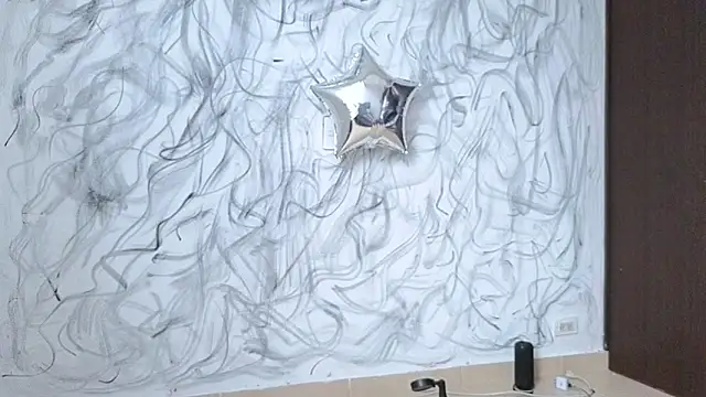 Snapshot of Saturno_v chatting on September 2025 12:10:01 PM Saturno v online show from September 2025 12:10:01 PM