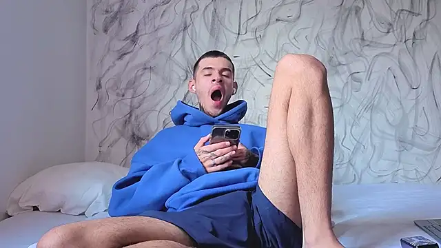 Snapshot of Saturno_v chatting on December 2025 11:08:01 AM Saturno v online show from December 2025 11:08:01 AM