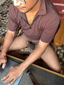 wild x predator online show from October 2025 08:04:02 AM