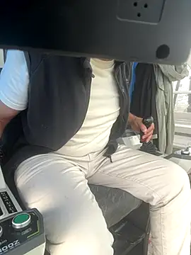 zilzop online show from December 2025 11:48:01 AM