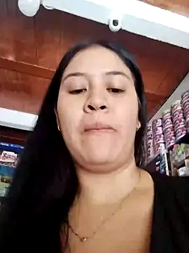 Snapshot of Miia_grand chatting on February 2025 04:39:02 PM Miia grand online show from February 2025 04:39:02 PM