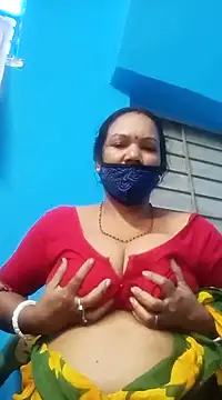 Snapshot of Riyaa_2024 chatting on December 2024 09:52:01 AM Riyaa 2024 online show from December 2024 09:52:01 AM