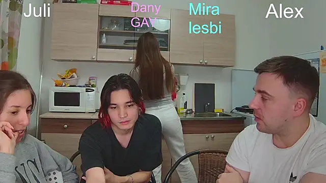 Snapshot of fcjuicy_pussy chatting on December 2024 06:49:01 PM fcjuicy pussy online show from December 2024 06:49:01 PM