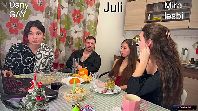 Snapshot of fcjuicy_pussy chatting on December 2024 07:27:02 PM fcjuicy pussy online show from December 2024 07:27:02 PM