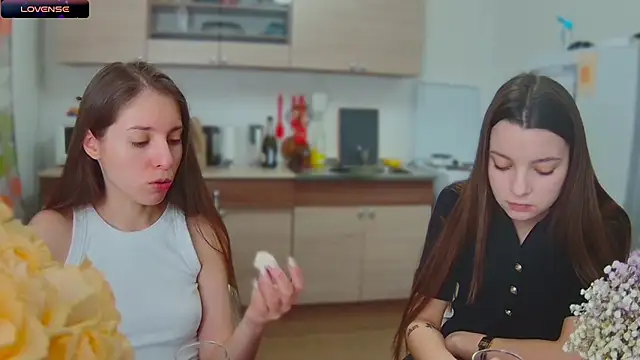 Snapshot of fcjuicy_pussy chatting on January 2025 04:44:01 PM fcjuicy pussy online show from January 2025 04:44:01 PM