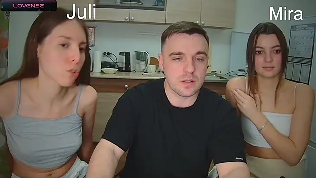 Snapshot of fcjuicy_pussy chatting on February 2025 07:13:01 PM fcjuicy pussy online show from February 2025 07:13:01 PM