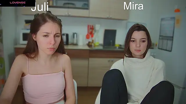 Snapshot of fcjuicy_pussy chatting on March 2025 06:18:01 PM fcjuicy pussy online show from March 2025 06:18:01 PM