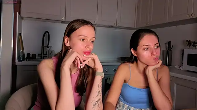 Snapshot of fcjuicy_pussy chatting on October 2025 12:25:01 PM fcjuicy pussy online show from October 2025 12:25:01 PM