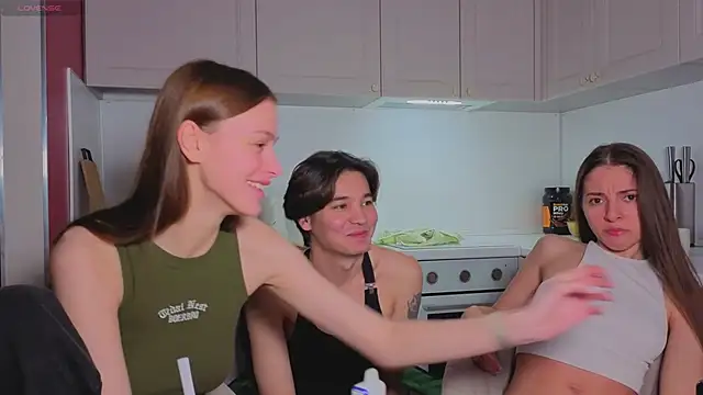 Snapshot of fcjuicy_pussy chatting on November 2025 10:17:02 AM fcjuicy pussy online show from November 2025 10:17:02 AM