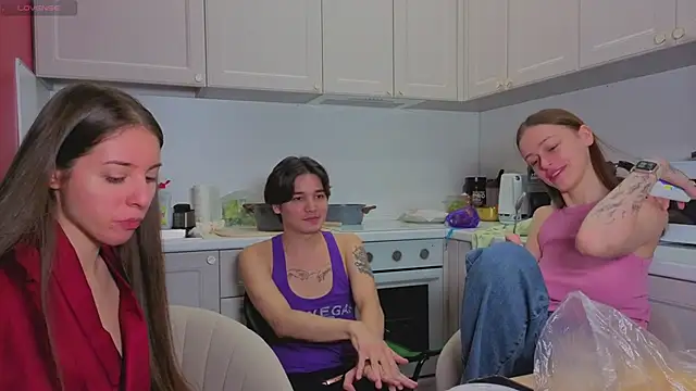 Snapshot of fcjuicy_pussy chatting on November 2025 08:50:01 AM fcjuicy pussy online show from November 2025 08:50:01 AM