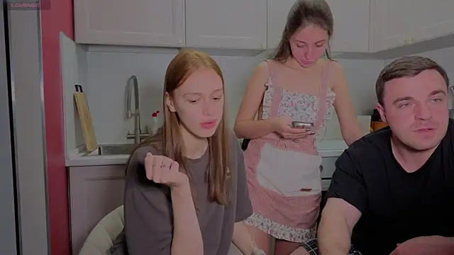 Snapshot of fcjuicy_pussy chatting on December 2025 01:05:02 PM fcjuicy pussy online show from December 2025 01:05:02 PM