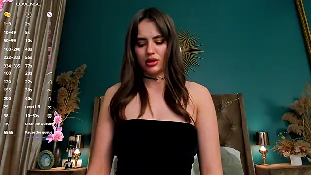 CalyMoon online show from March 2025 02:15:01 AM