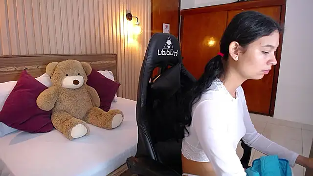 melody flowers online show from December 2024 12:18:02 PM