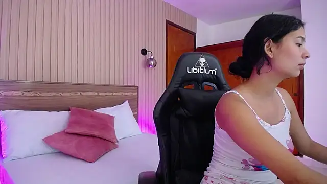 melody flowers online show from December 2024 12:22:01 PM