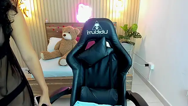 melody flowers online show from February 2025 12:15:02 PM