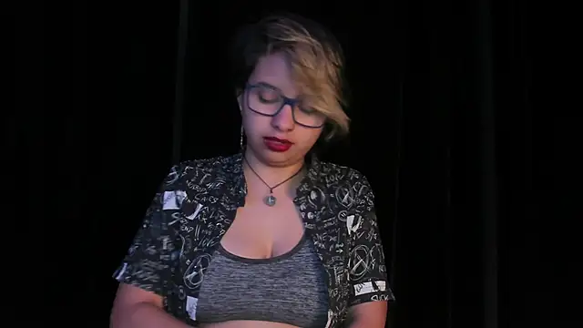 NovaGlitz online show from December 2024 11:47:01 AM