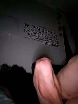 wariacik0024 online show from January 2026 01:33:01 AM