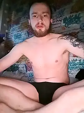 wariacik0024 online show from April 2026 03:28:01 AM