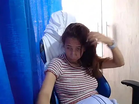 Snapshot of Erotic_latina chatting on February 2025 10:17:02 PM Erotic latina online show from February 2025 10:17:02 PM