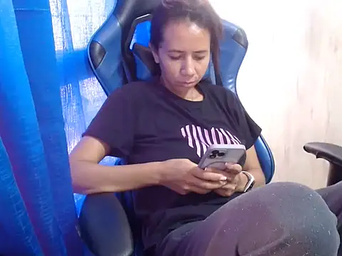 Snapshot of Erotic_latina chatting on March 2025 12:45:02 PM Erotic latina online show from March 2025 12:45:02 PM