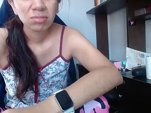 Snapshot of Erotic_latina chatting on November 2025 12:20:01 PM Erotic latina online show from November 2025 12:20:01 PM