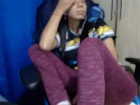 Snapshot of Erotic_latina chatting on November 2025 12:11:02 AM Erotic latina online show from November 2025 12:11:02 AM