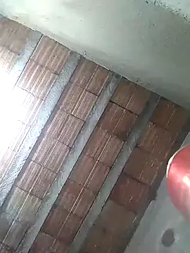 hugosafado333 online show from December 2024 05:06:01 AM