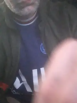 hugosafado333 online show from September 2025 09:31:02 AM